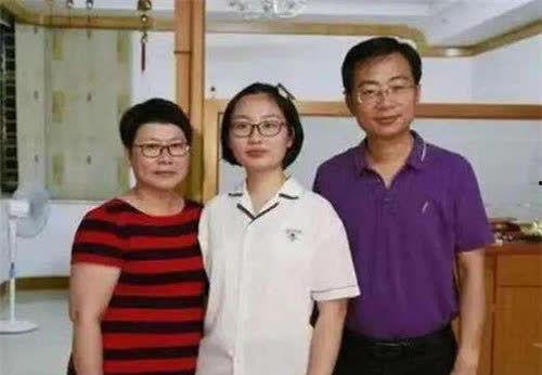娱乐吃瓜酱是怎么赚钱的,自媒体时代下的盈利之道