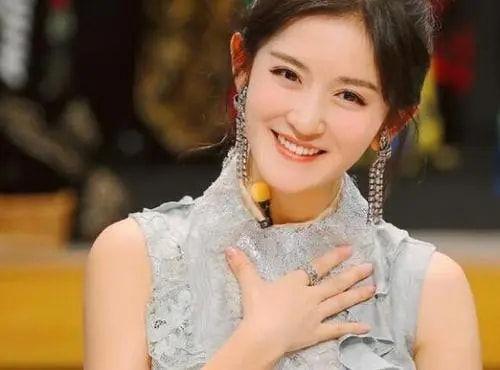 娱乐吃瓜谢娜是谁呀视频,娱乐圈风云人物，快乐大本营主持人的多彩人生