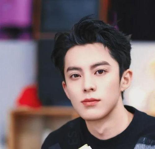 吃瓜娱乐圈王鹤棣,从流量小生到顶流巨星，娱乐圈的“社交悍匪”之路