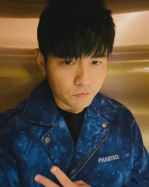 娱乐吃瓜君山寨版林俊杰