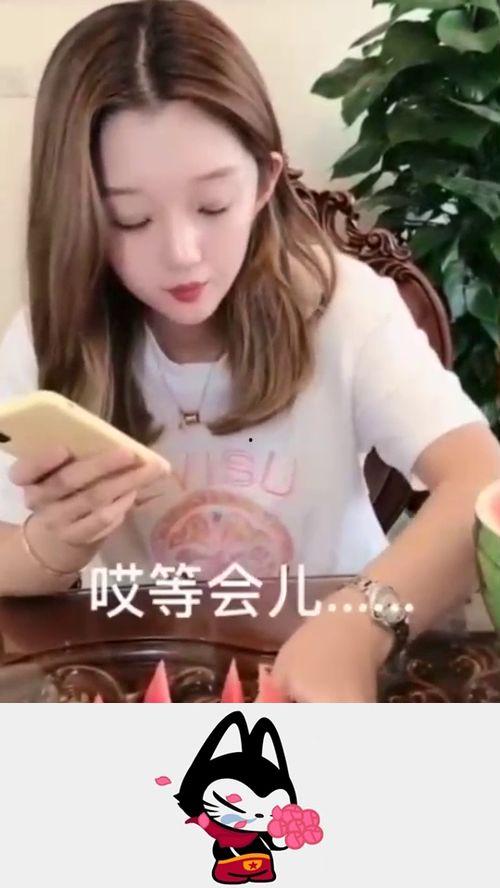 娱乐吃瓜小阿酱微博,小阿酱微博带你吃瓜一箩筐