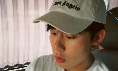 吃瓜的速度赶不上娱乐圈,吃瓜群众速度不及节奏